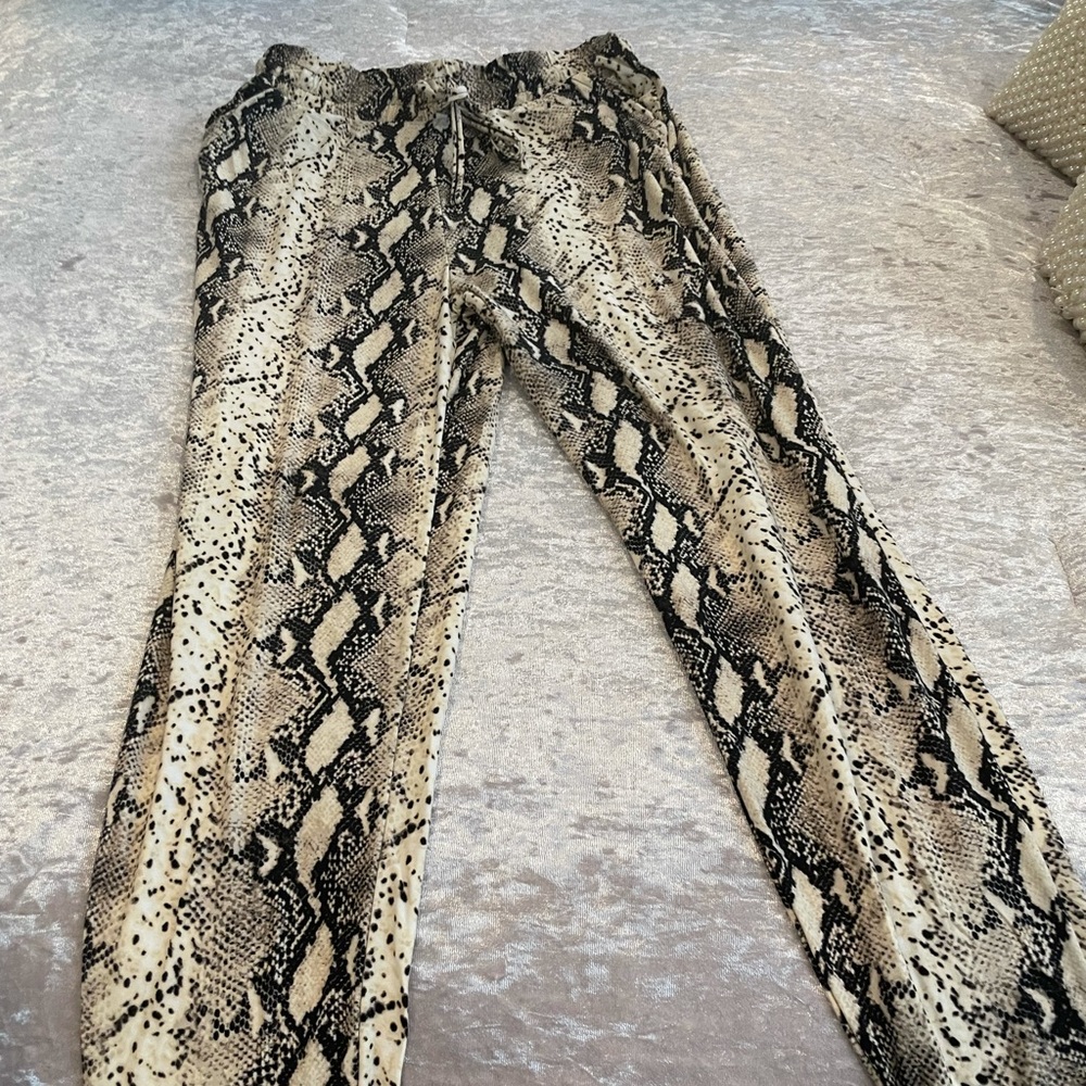 String soft pants